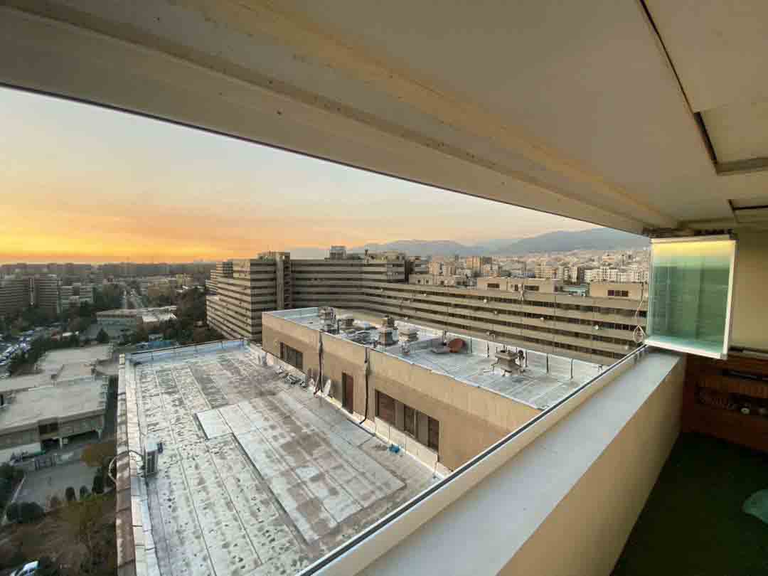 شیشه بالکن در تهران